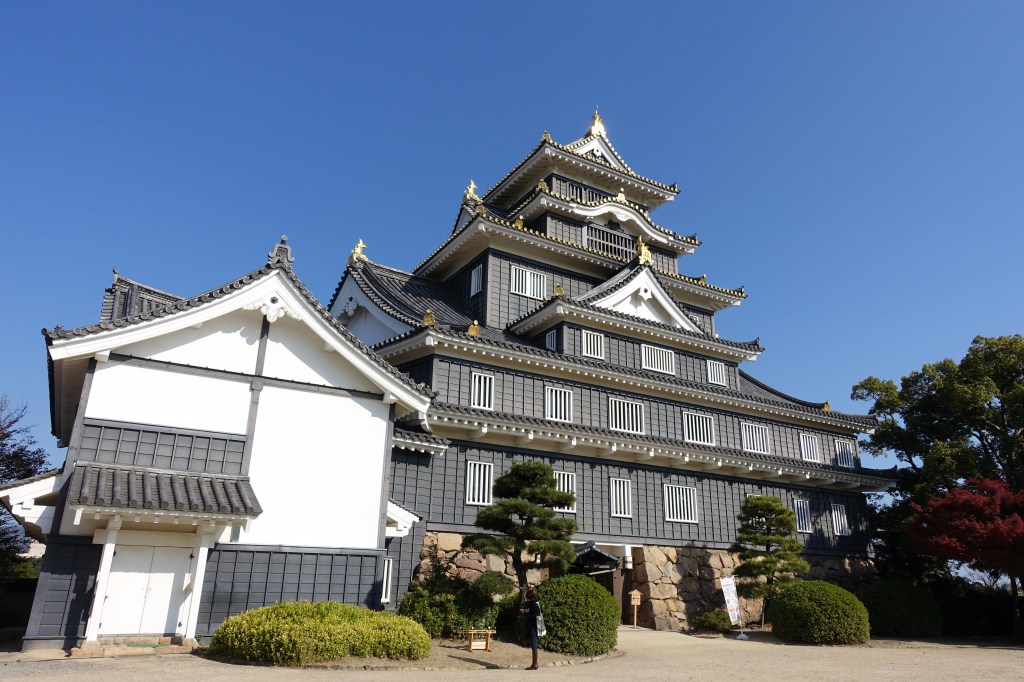 Okayama Castle and its Night&nbsp;Illumination
